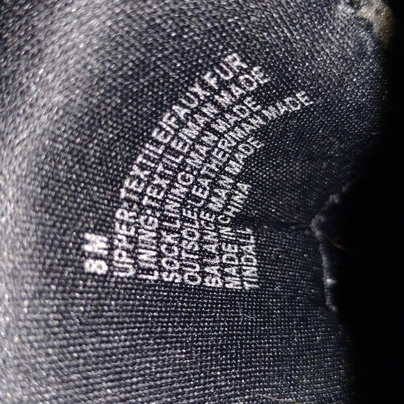 White Mt. Size 8 Women's Winter Ankle Boots Booties Black Gray Faux Fur Suede - Picture 6 of 7